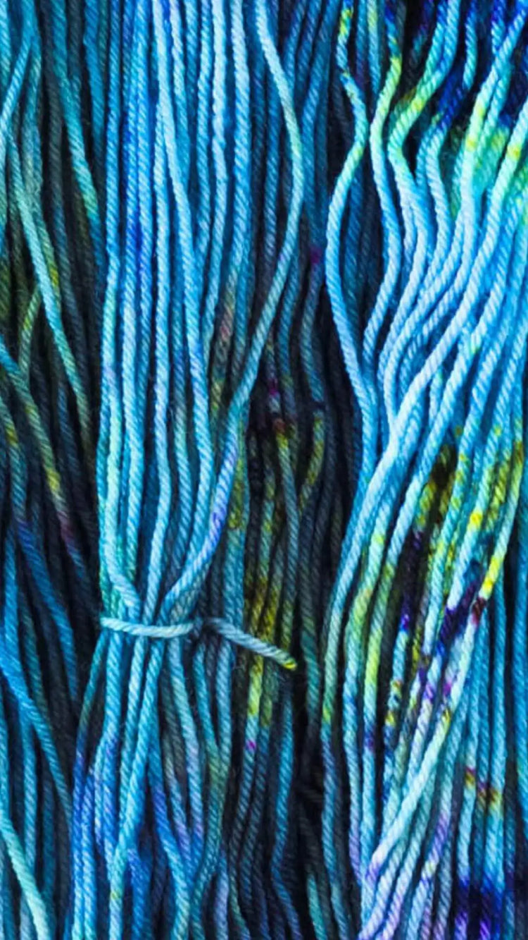 Blue DK - 100% BFL-Wolle handgefärbt
