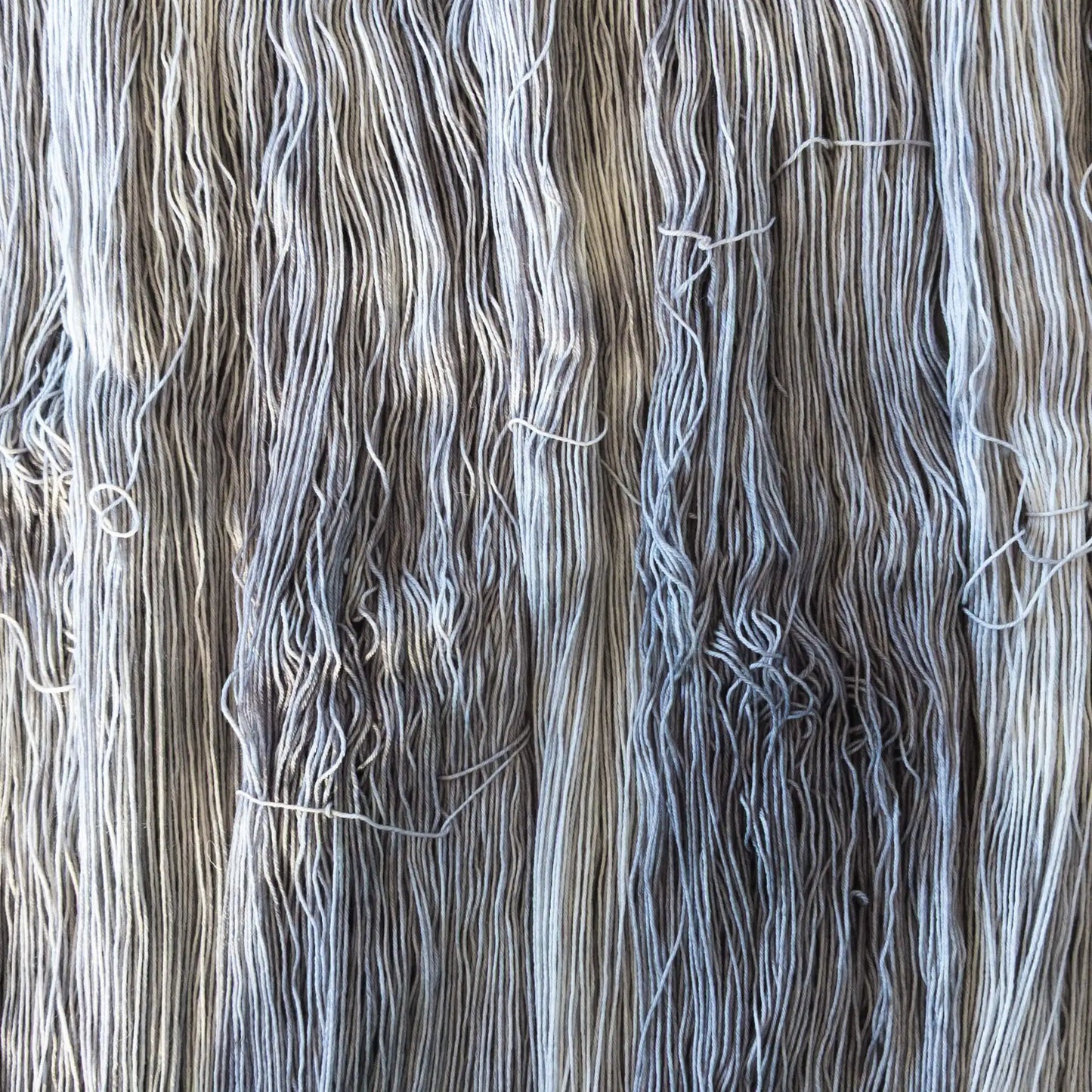 Silbergrau - Blue Socks (BFL/Nylon)