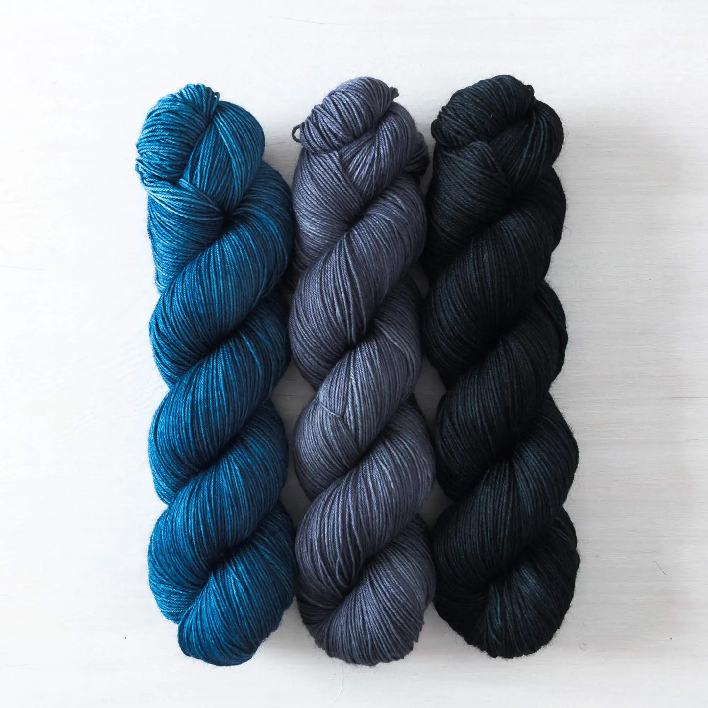 Schwarzes Wasser - Blue Socks Trio