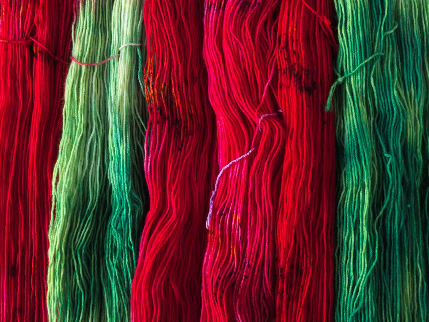 Erdbeere - Monatsfärbung Juni 2026 *Dye to order
