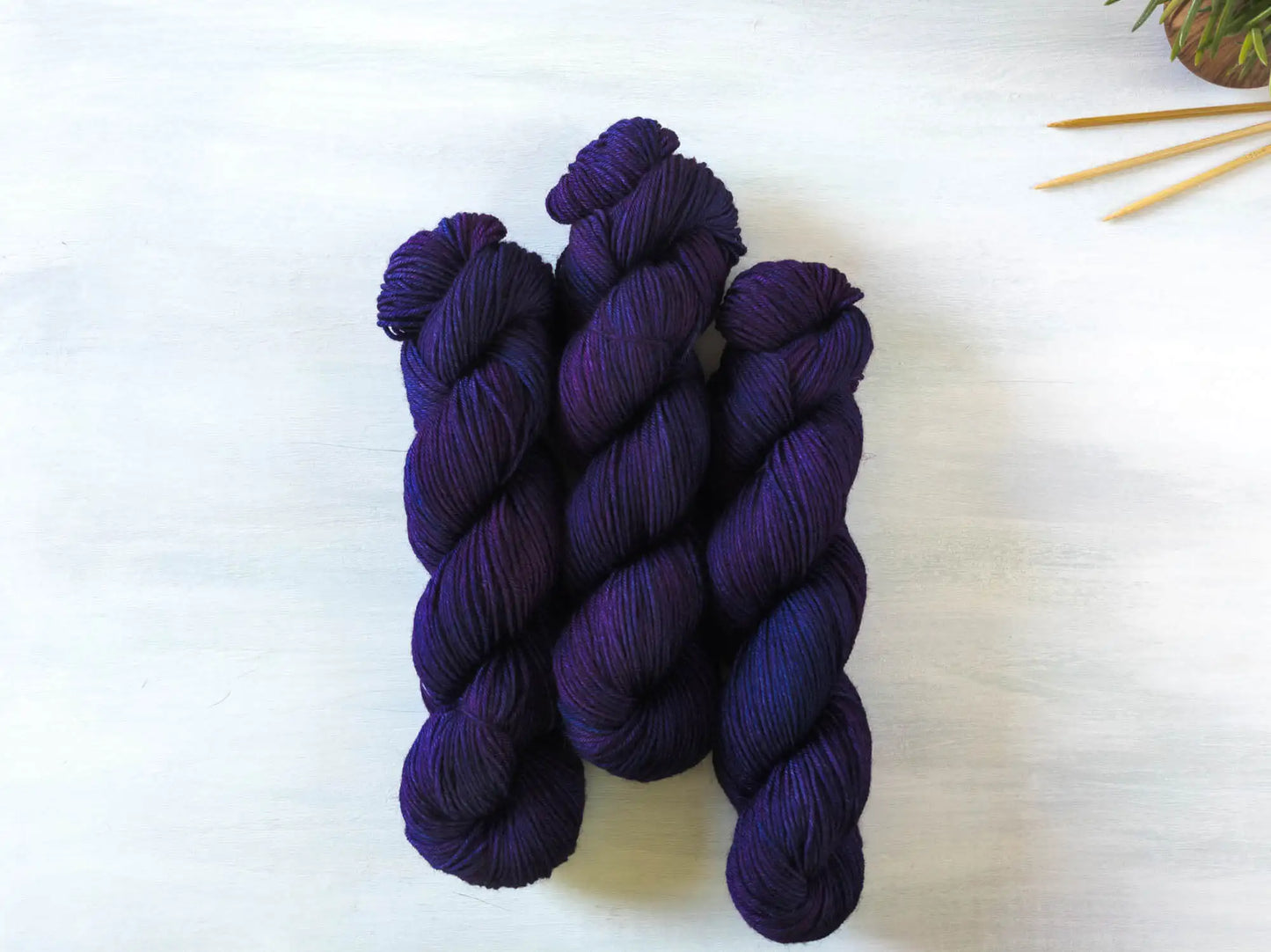Secret - Blue DK (BFL)