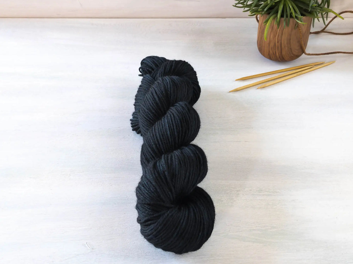 Schwarz - Blue DK (BFL)