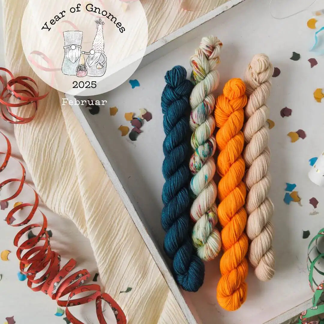 Year of Gnomes Abo - Blue Socks Minis