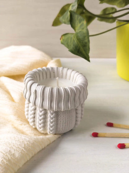 White Musk - Knitted Basket - Candle in a Cement Container
