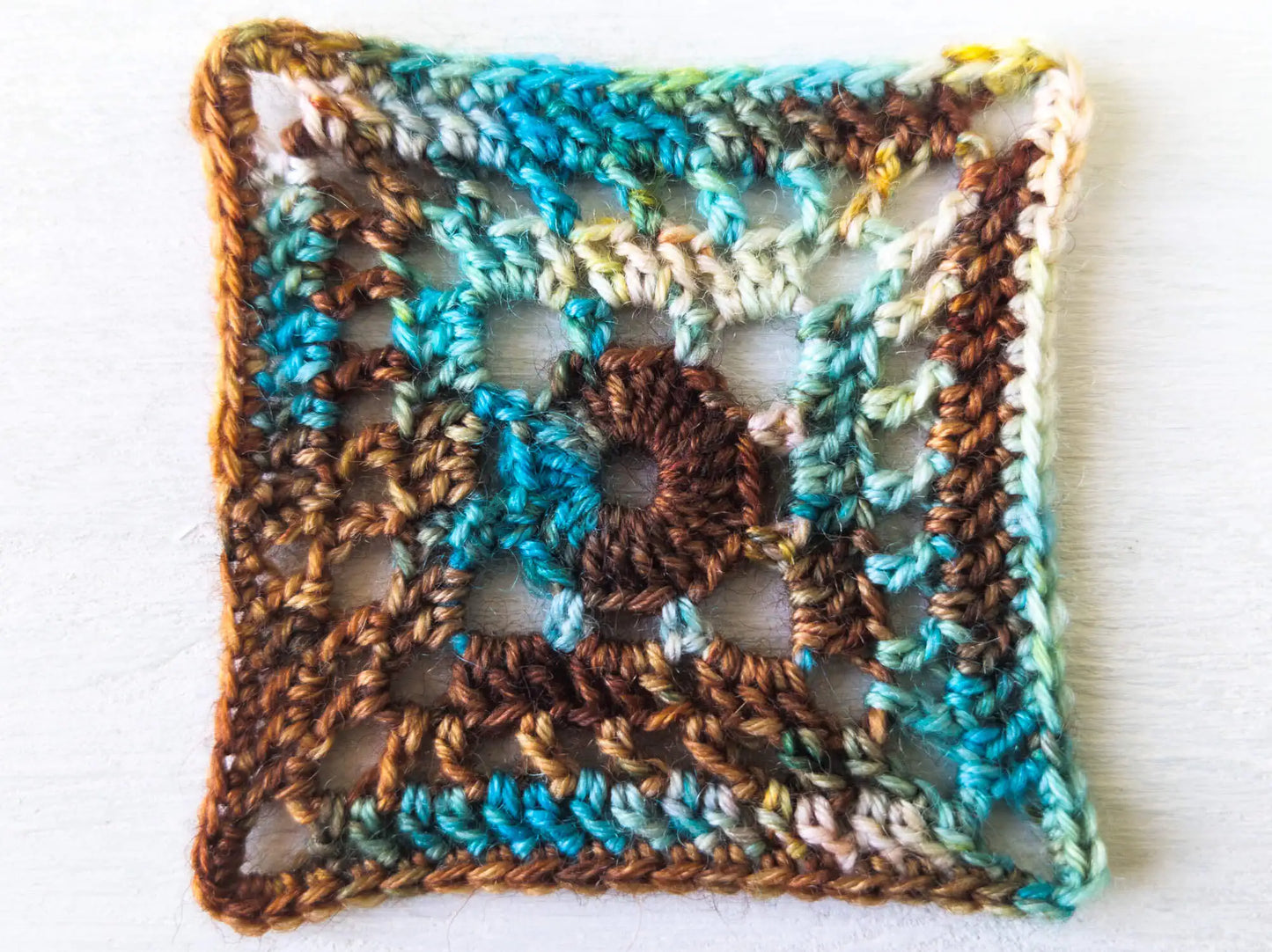 Steampunk-Libelle - Monatsfärbung April 2026 *Dye to order