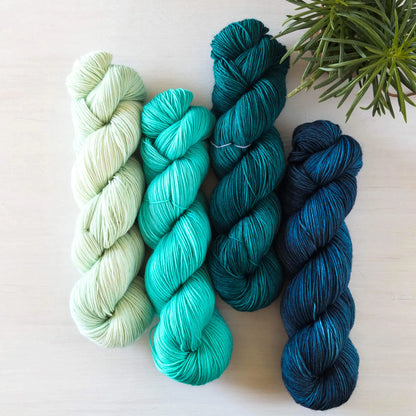 Aqua Breeze - Blue Socks Quartett *Dye to order
