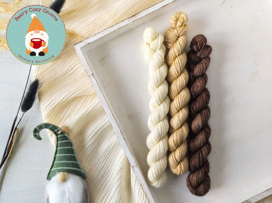 Gnome Braunbär - Blue Socks Minis (GnomeMKAL20) *Preorder