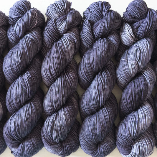 Mitternachtsgrau - Blue Socks (BFL/Nylon) *Dye to order