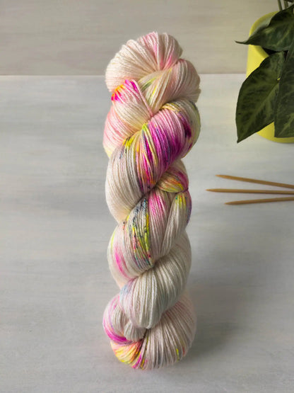 Lichttanz - Pearl (BFL/Seide) *Dye to order