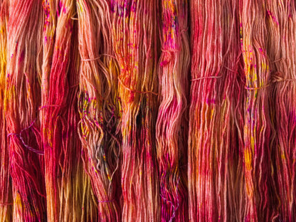 Neon Peach - Pearl (BFL/Seide) *Dye to order