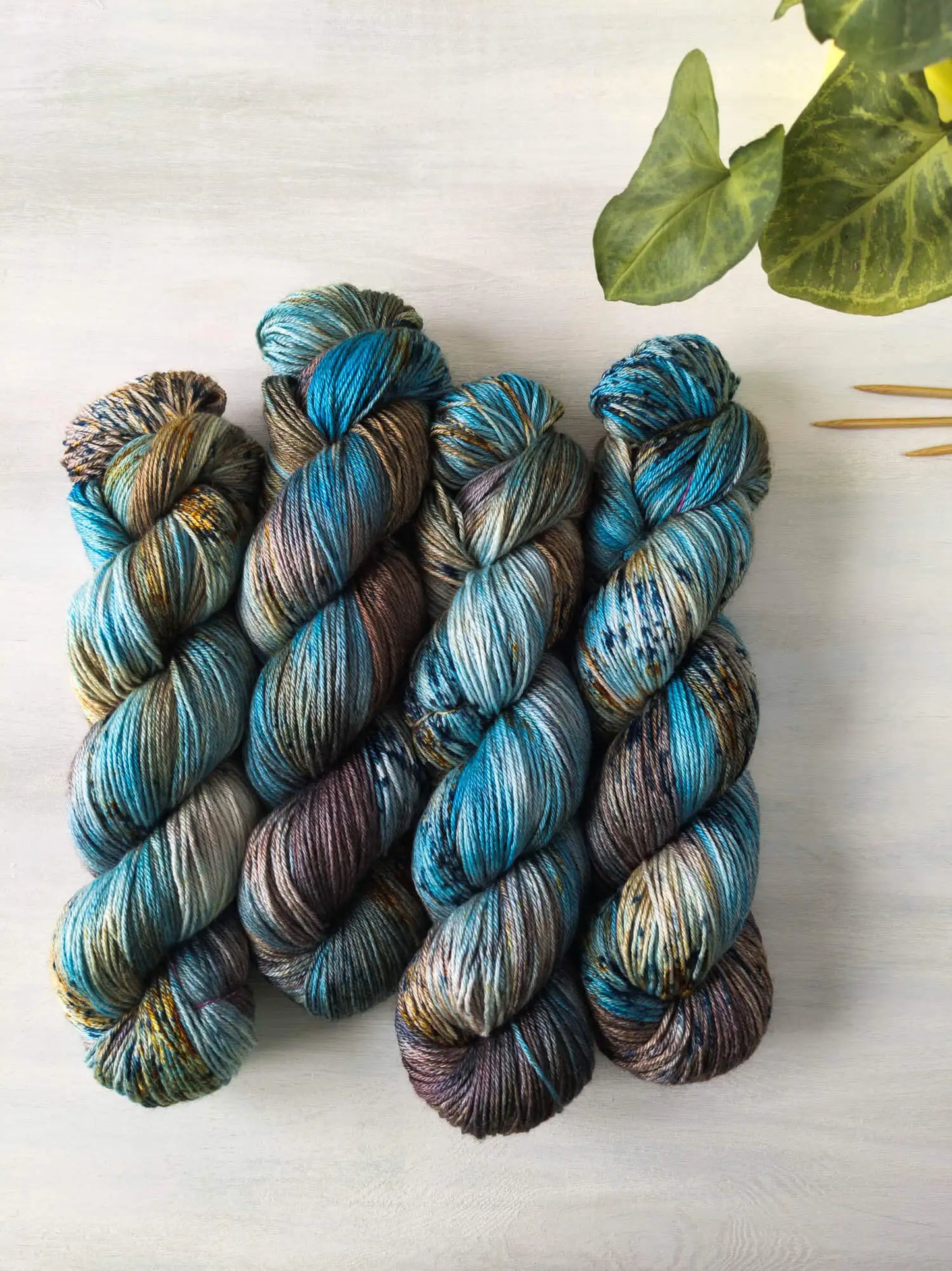 Vertrauen - Pearl (BFL/Seide) *Dye to order