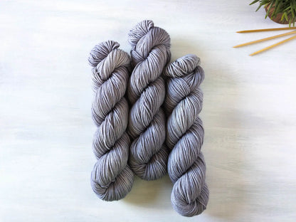 Silbergrau - Blue DK (BFL)