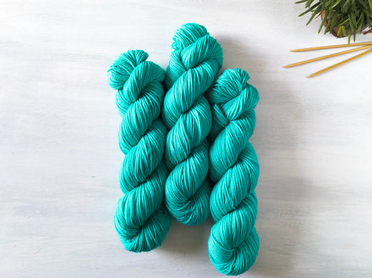 Pool - Blue DK (BFL)