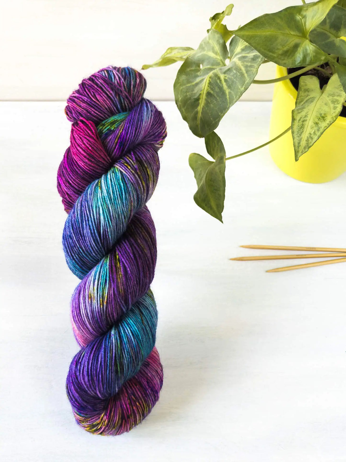 Hortensie - Blue Socks (BFL/Nylon) *Dye to order