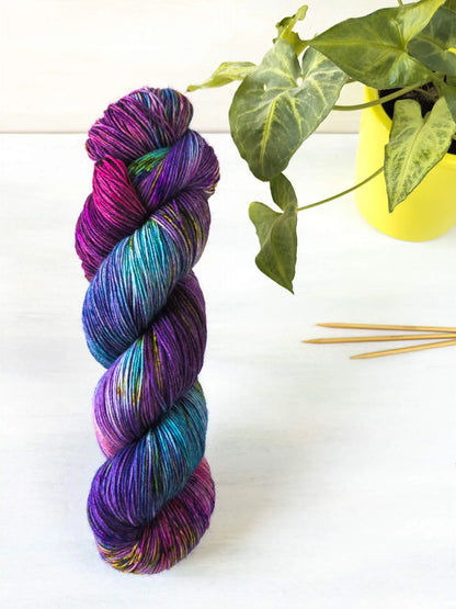 Hortensie - Blue Socks (BFL/Nylon) *Dye to order