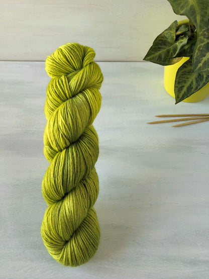 Moos - Boo (BFL/Bambusviskose) *Dye to order