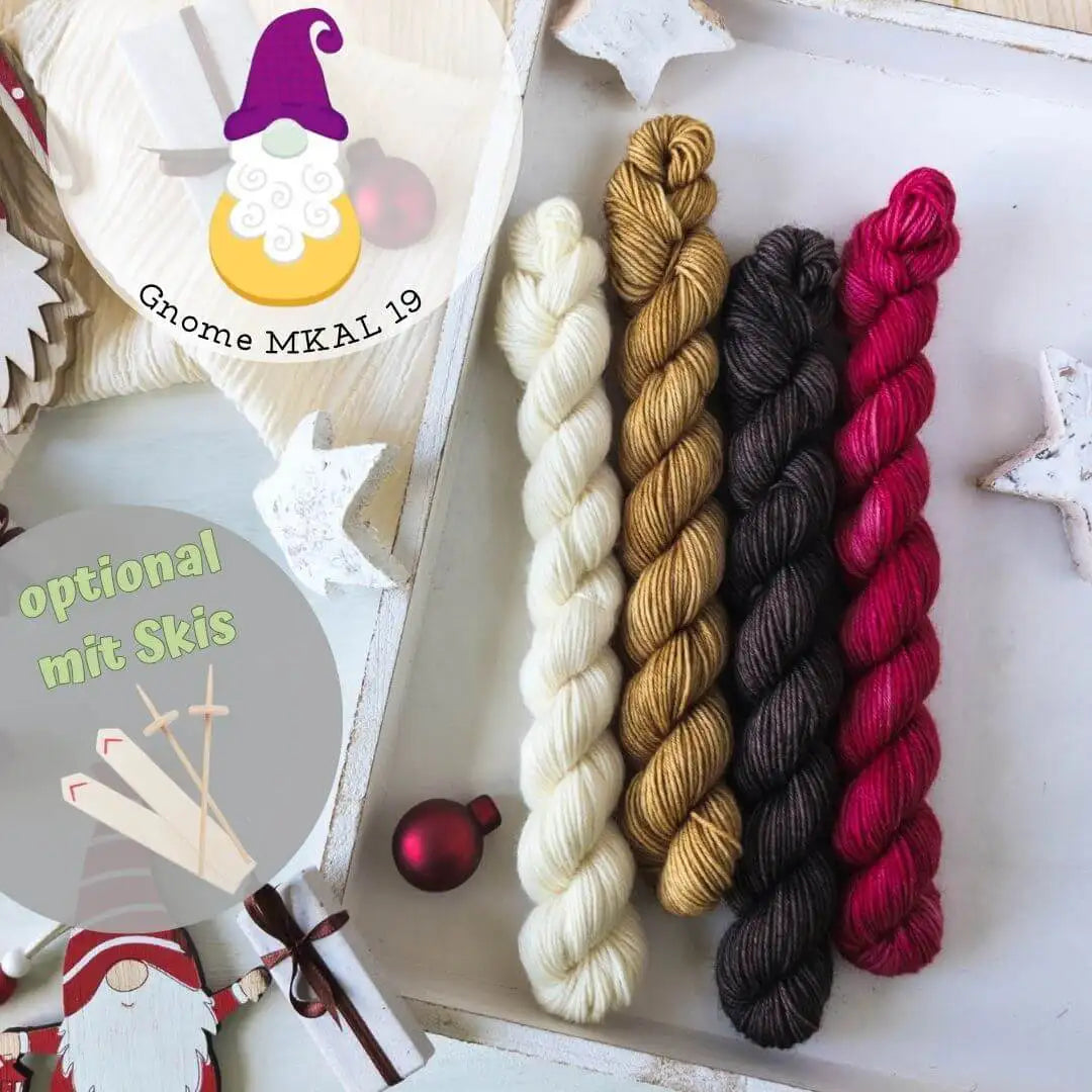 Gnome Old Grandad - Blue Socks Minis (GnomeMKAL19)