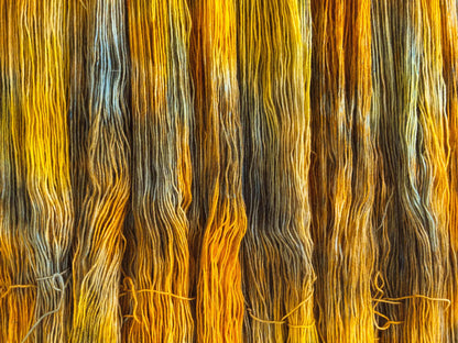 Krafla Vulkan - Monatsfärbung September 2026 *Dye to order