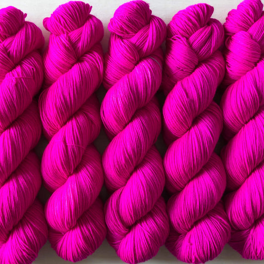 Pink Marker - Blue Socks (BFL/Nylon)