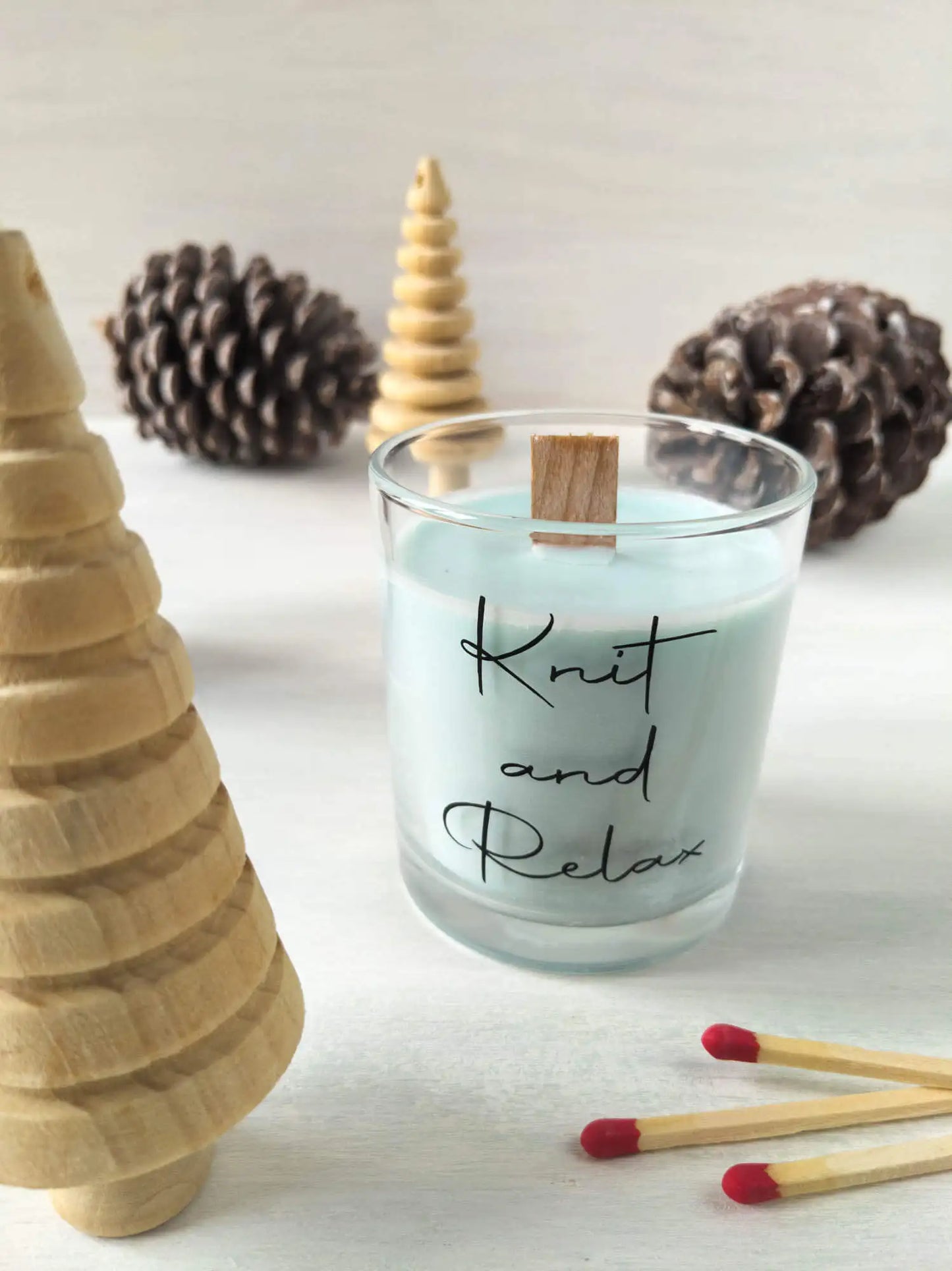 Cool - Knit and Relax - Wachsglas mit Sonnenblumenwachs und Holzdocht